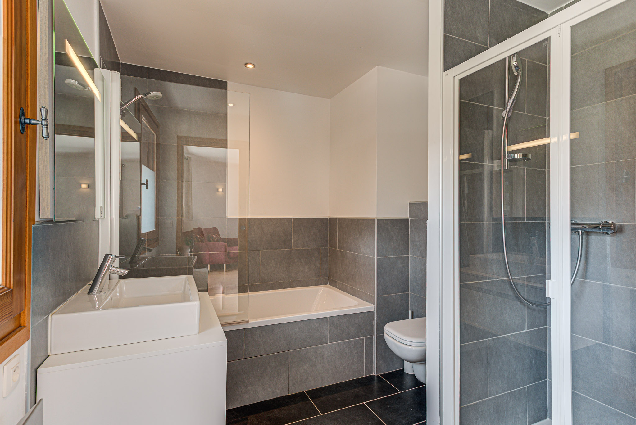 Apartment-Deuxieme-Alpes-Travel-April-2025-WEB-36