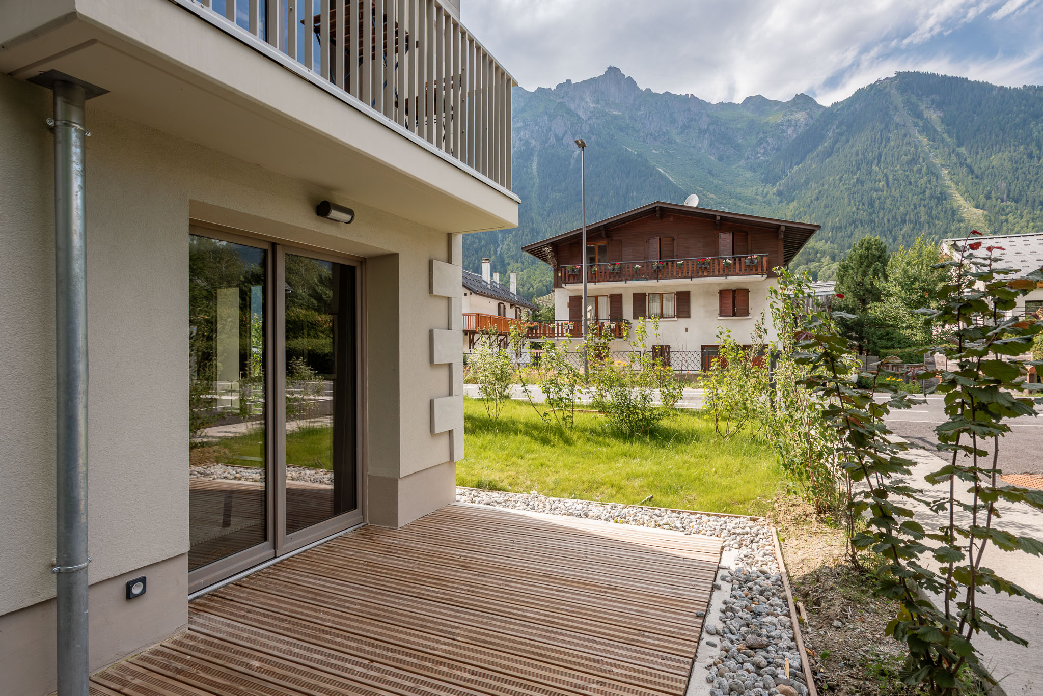 White-Pearl-A05-Alpes-Travel-Chamonix-Centre-52